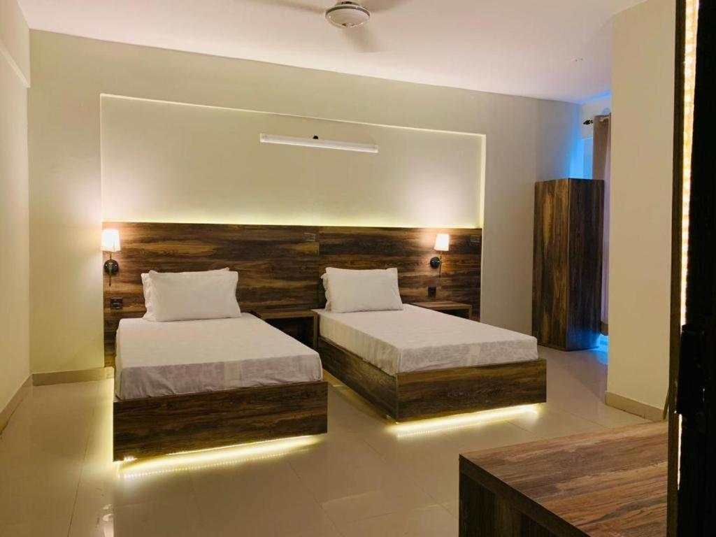 Thomas Guest House Исламабад Экстерьер фото